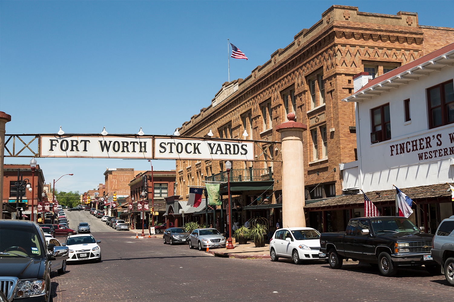 Putting green and synthetic turf installation in Fort Worth, TX