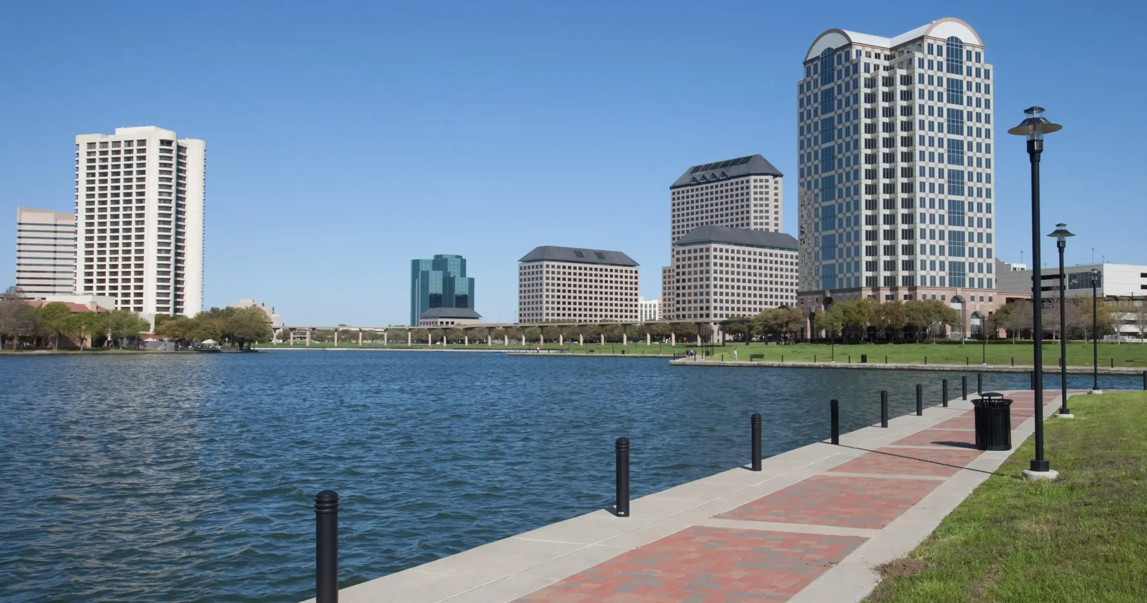 Putting green and artificial grass installation in Irving, TX