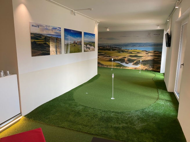 Indoor Putting Green with Multiple Levels and Undulations