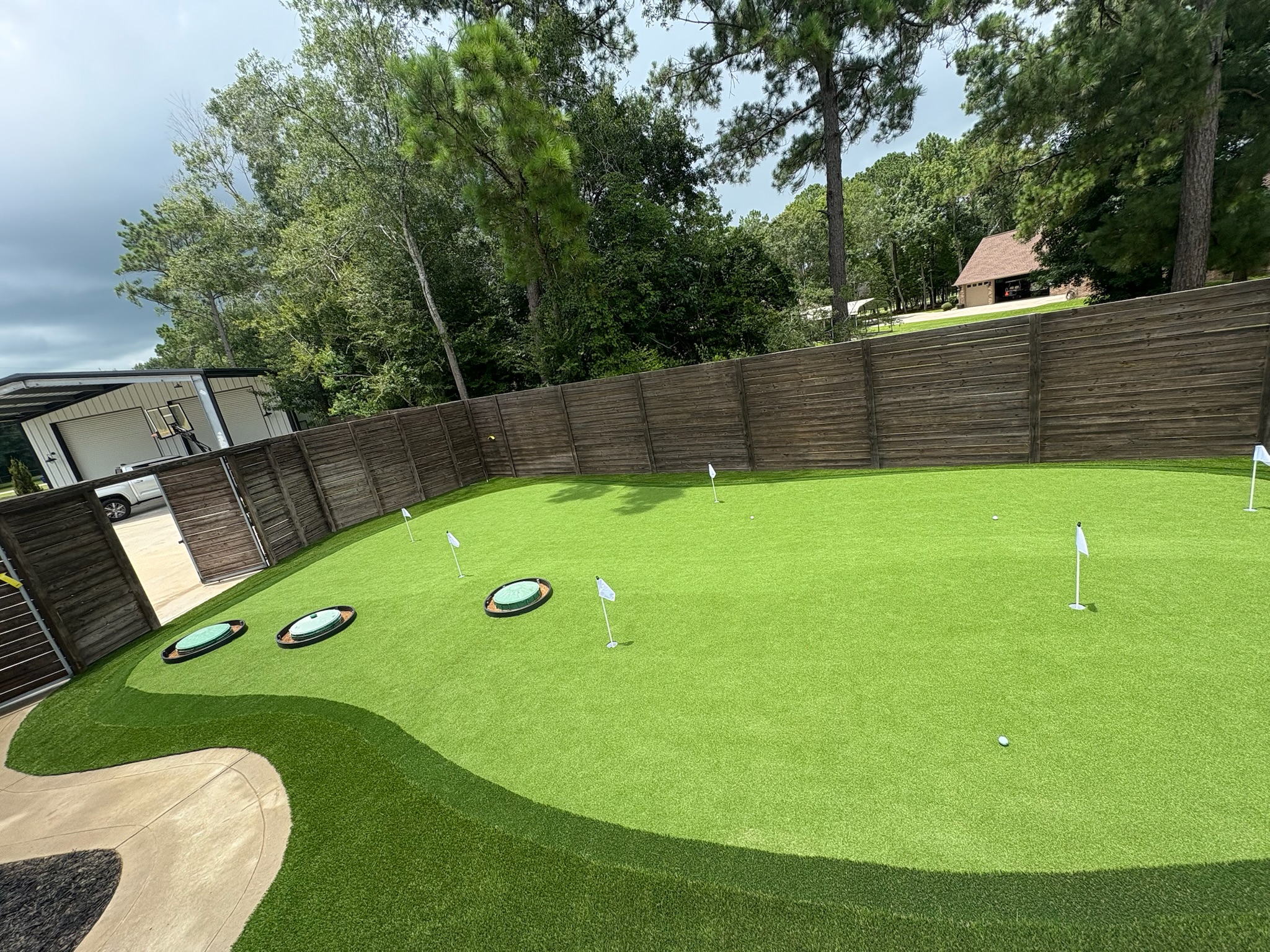 Tour Greens Fort Worth synthetic putting green installation project in Cedar Hill, Texas