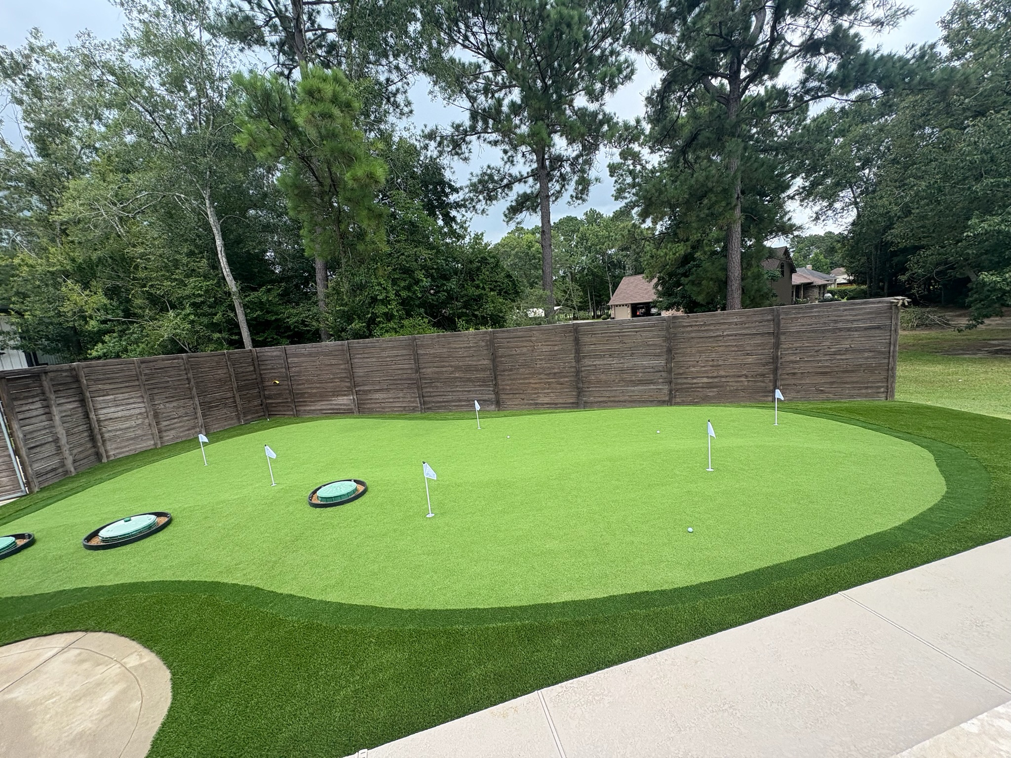 Tour Greens Fort Worth synthetic putting green installation project in Lewisville, Texas